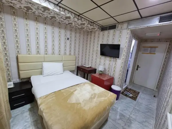 West Hotel 8